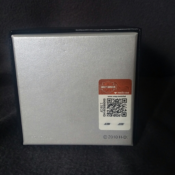 SOLD! WILLIE G SKULL WATCH - Picture 4 of 5